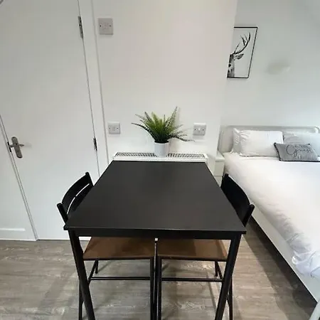 7 Studio, Filton, Next To Airbus Бристоль